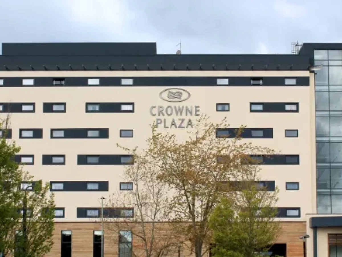 Crowne Plaza Reading East- Buckingham Suite- South East 6